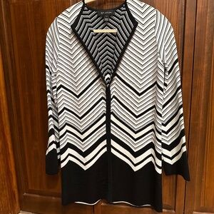 St. John Knit Tunic Size 0 Black and White Stripes